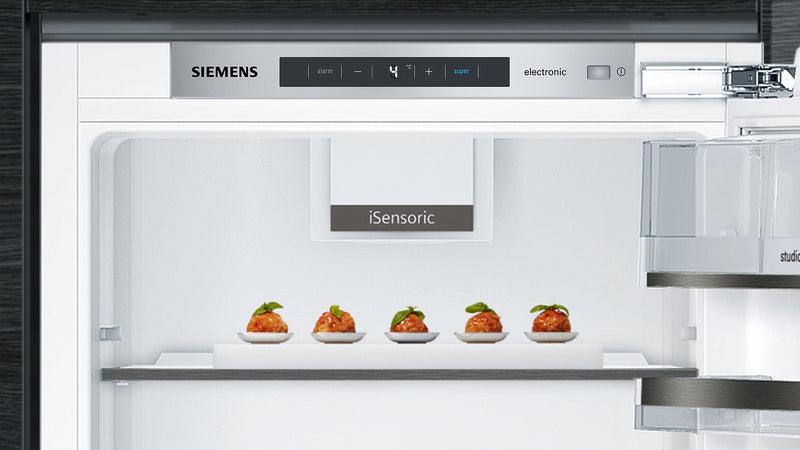 Siemens - iQ500 Built-in fridge 177.5 x 56 cm soft close flat hinge KI81RSOE0