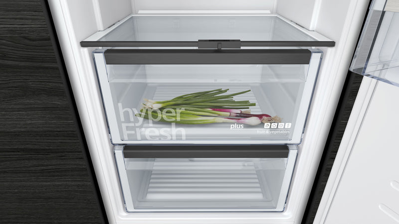 Siemens - iQ500 Built-in fridge 177.5 x 56 cm soft close flat hinge KI81RSOE0