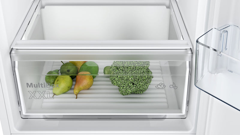 Bosch - Series 2 Built-in fridge-freezer with freezer at bottom 177.2 x 54.1 cm flat hinge KIN85NFE0G