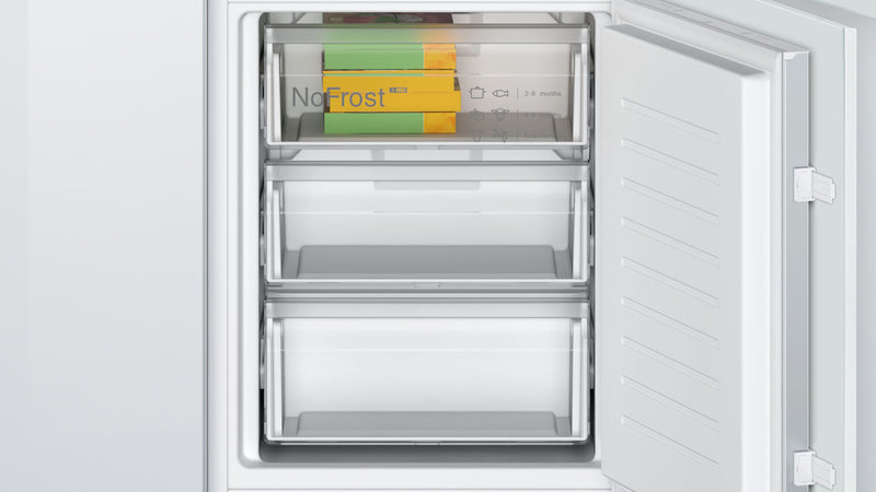 Bosch - Series 2 Built-in fridge-freezer with freezer at bottom 177.2 x 54.1 cm sliding hinge KIN86NSE0G