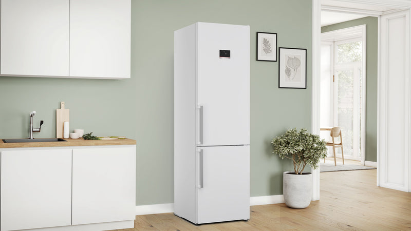 Bosch - Series 6 Free-standing fridge-freezer with freezer at bottom 203 x 60 cm White KGN39AWCTG