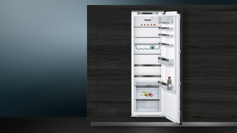 Siemens - iQ500 Built-in fridge 177.5 x 56 cm soft close flat hinge KI81RSOE0