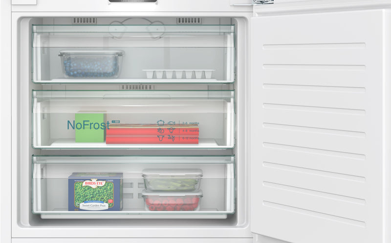 Siemens - iQ500 Built-in fridge-freezer with freezer at bottom 193.5 x 70.8 cm soft close flat hinge KB96NADD0G