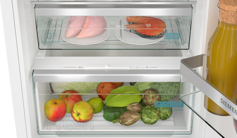 Siemens - iQ300 Built-in fridge-freezer with freezer at bottom 193.5 x 55.8 cm flat hinge KI96NVFD0