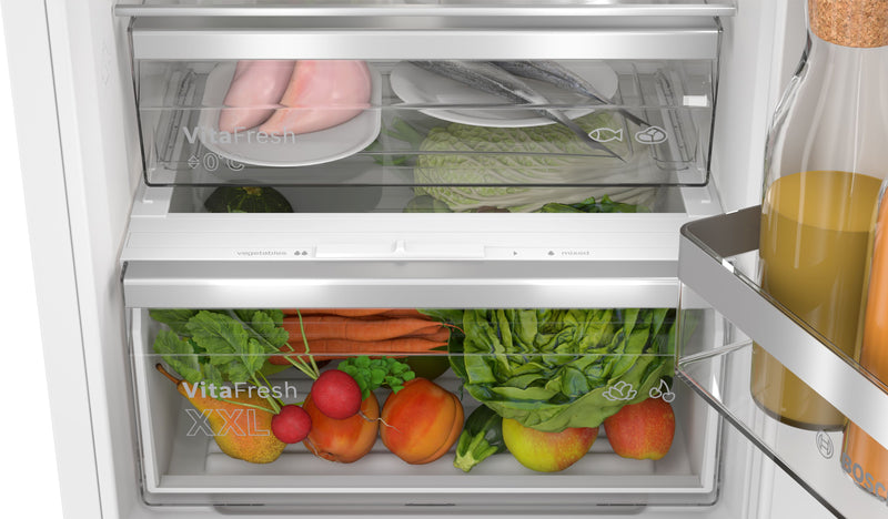 Bosch - Series 4 Built-in fridge-freezer with freezer at bottom 193.5 x 55.8 cm flat hinge KIN96VFD0