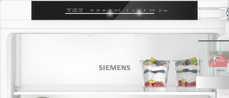 Siemens - iQ500 Built-in fridge-freezer with freezer at bottom 177.2 x 55.8 cm soft close flat hinge KI86NADD0