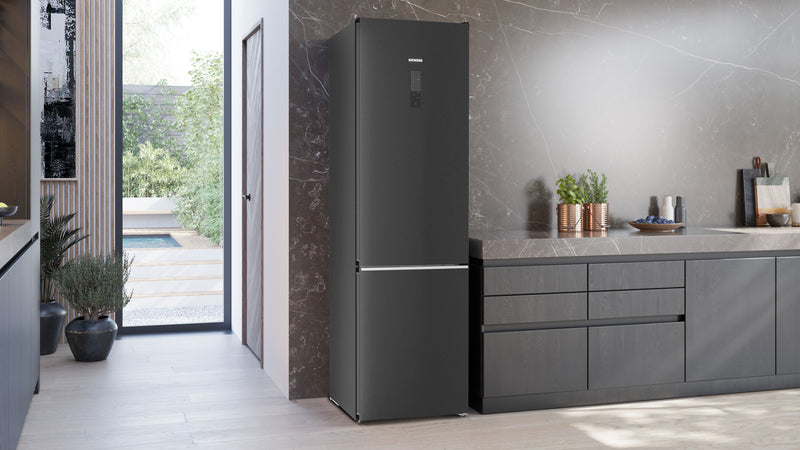 Siemens - iQ500 Free-standing fridge-freezer with freezer at bottom 203 x 60 cm Brushed black steel antiFingerprint KG39NEXBF