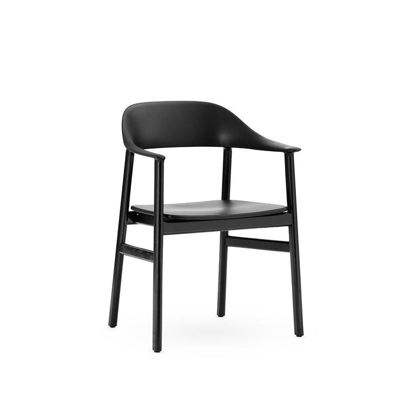Normann Copenhagen Herit 扶手椅 黑橡木 黑色