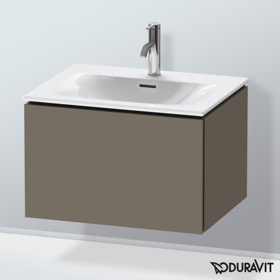 Duravit L-Cube 梳妝台配有 1 個拉出式隔層，內部系統為楓木