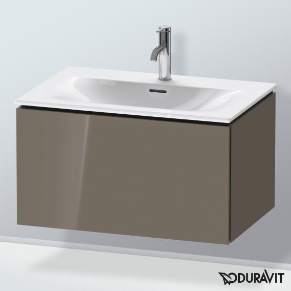 Duravit L-Cube 梳妝台配有 1 個拉出式隔層，內部系統為楓木