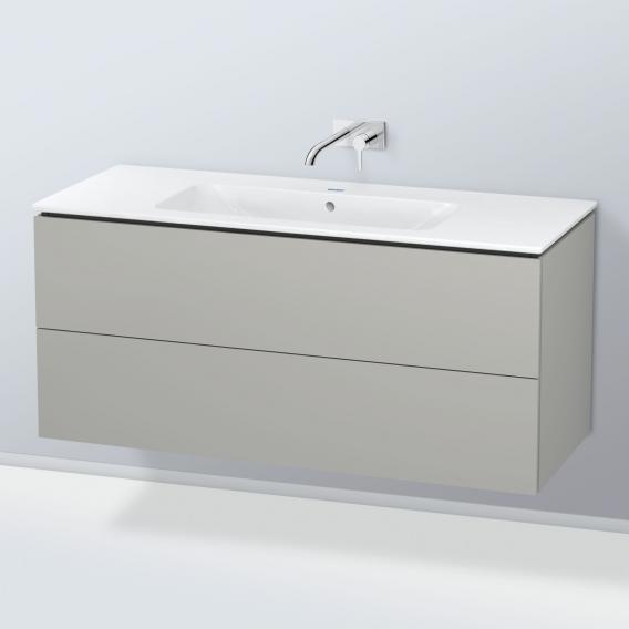 Starck 的 Duravit ME 洗臉盆，配有 L-Cube 梳妝台，附 2 個拉出式隔間，內部系統為楓木