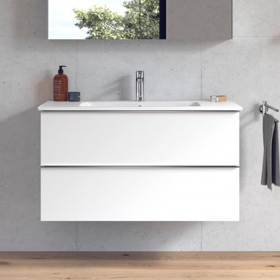 Starck 的 Duravit ME 洗臉盆，配有 Plinero 梳妝台，帶 2 個拉出式隔間