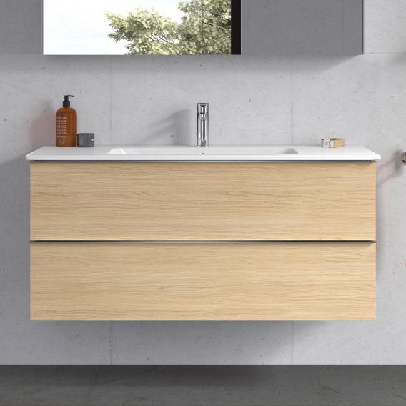 Starck 的 Duravit ME 洗臉盆，配有 Plinero 梳妝台，帶 2 個拉出式隔間