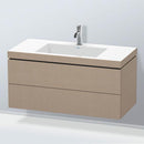 Duravit Vero Air 洗臉盆配有 L-Cube 梳妝台，附 2 個拉出式隔間，內部系統為楓木