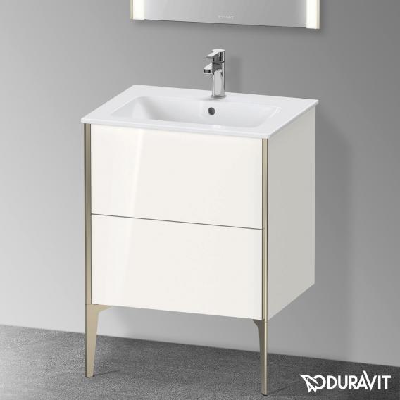 Duravit XViu 梳妝台配有 2 個拉出式隔層，內部系統為胡桃木