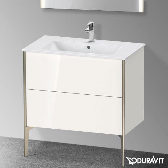 Duravit XViu 梳妝台配有 2 個拉出式隔層，內部系統為胡桃木