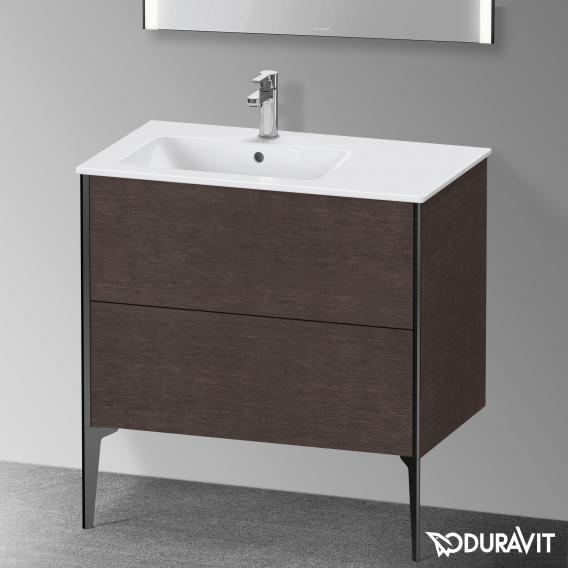 Duravit XViu 梳妝台配有 2 個拉出式隔層，內部系統為胡桃木