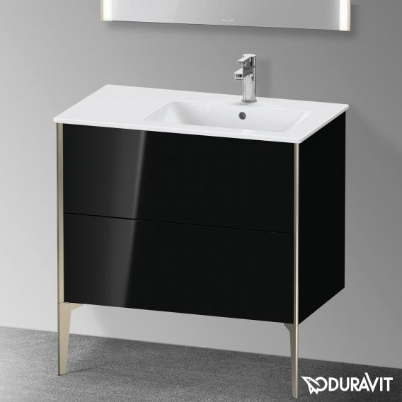 Duravit XViu 梳妝台配有 2 個拉出式隔層，內部系統為胡桃木