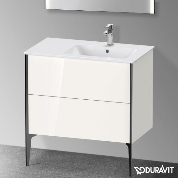 Duravit XViu 梳妝台配有 2 個拉出式隔層，內部系統為胡桃木