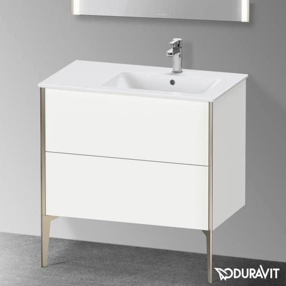 Duravit XViu 梳妝台配有 2 個拉出式隔層，內部系統為楓木