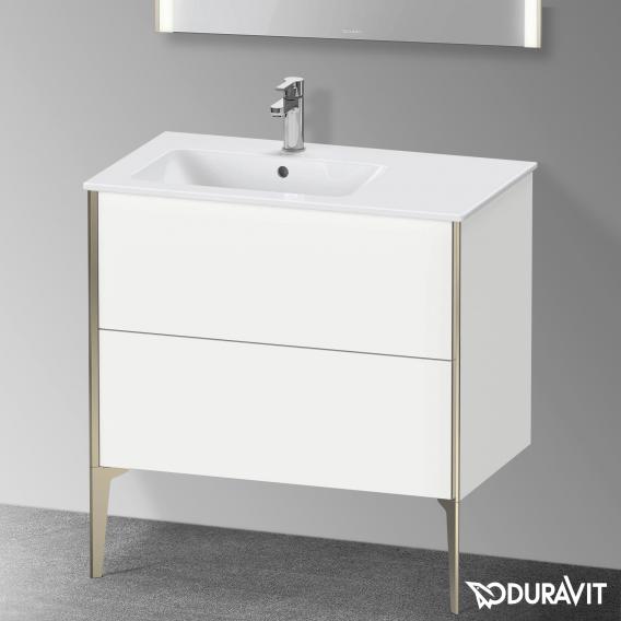 Duravit XViu 梳妝台配有 2 個拉出式隔層，內部系統為楓木