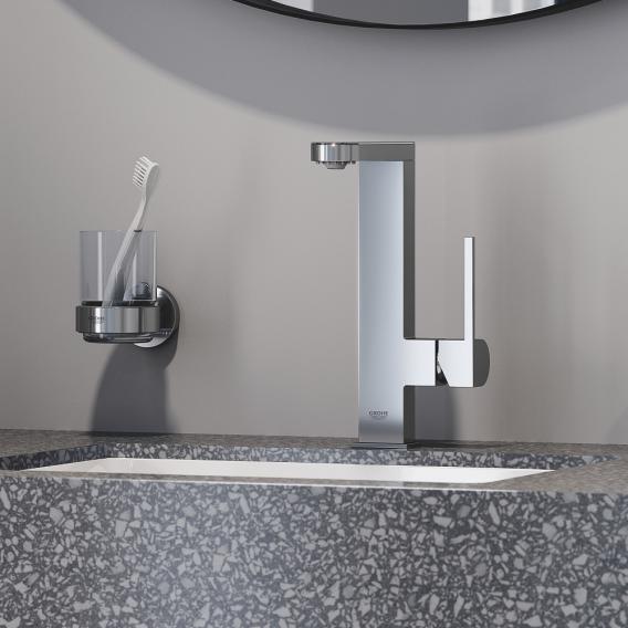 Grohe Plus single lever basin fitting with digital display L size with Push-Open waste valve