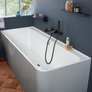 Villeroy &amp; Boch Collaro 附鑲板的轉角浴缸