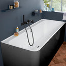 Villeroy &amp; Boch Collaro 附鑲板的轉角浴缸