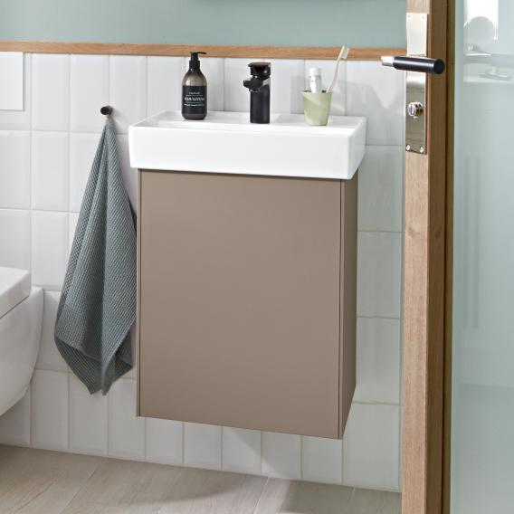 Villeroy & Boch Collaro hand basin vanity unit with 1 door
